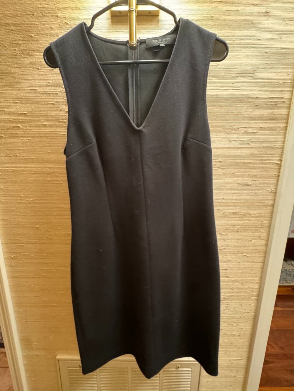 rag & bone Black Ponte Sheath Dress Size 10 Sleeveless V-Neck Workwear